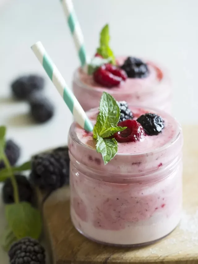 Ways to make your kids drink healthy smoothies